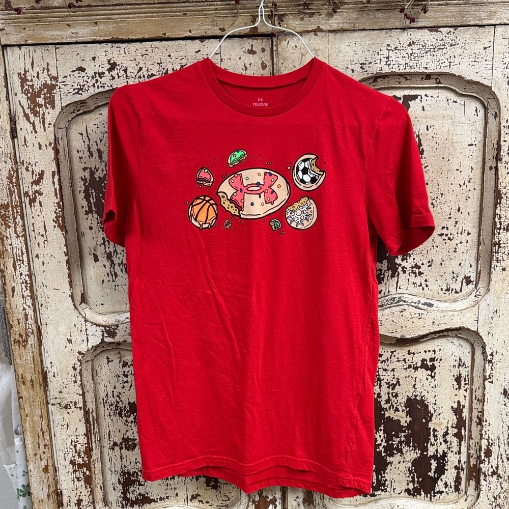 Red Kids Under Armour Christmas T-Shirt Sz XL